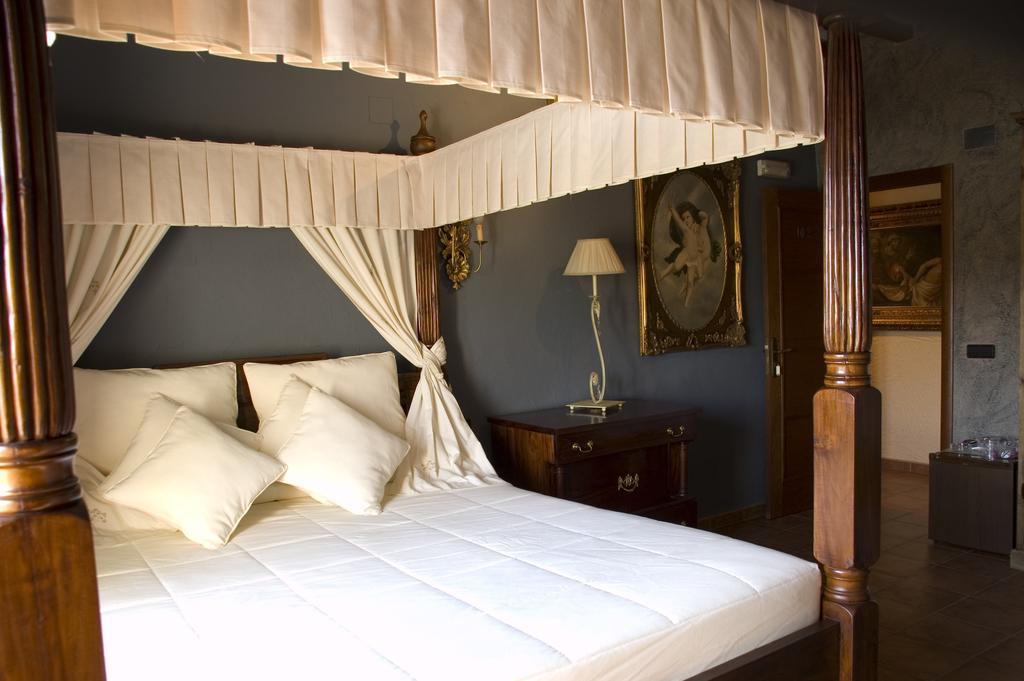 Hotel Caseta Nova كاستالا المظهر الخارجي الصورة
