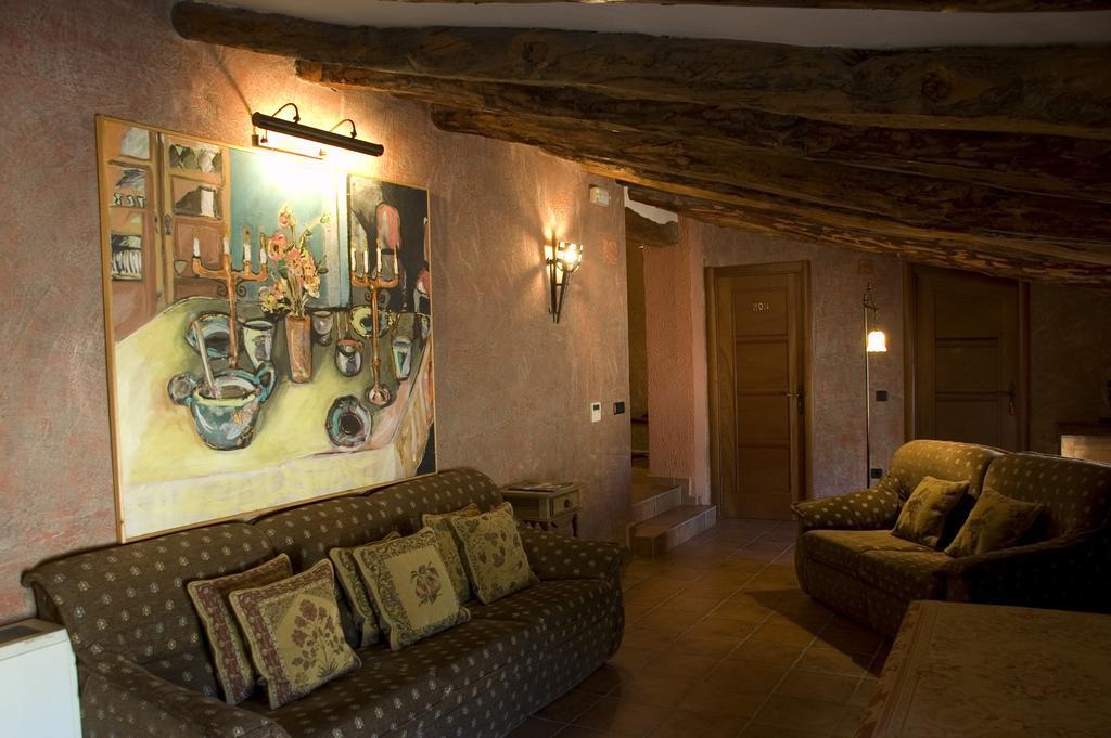 Hotel Caseta Nova كاستالا المظهر الخارجي الصورة