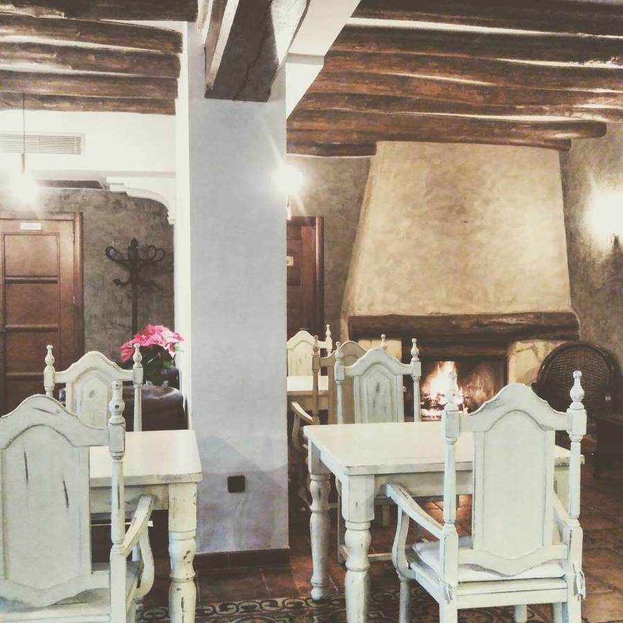 Hotel Caseta Nova كاستالا المظهر الخارجي الصورة